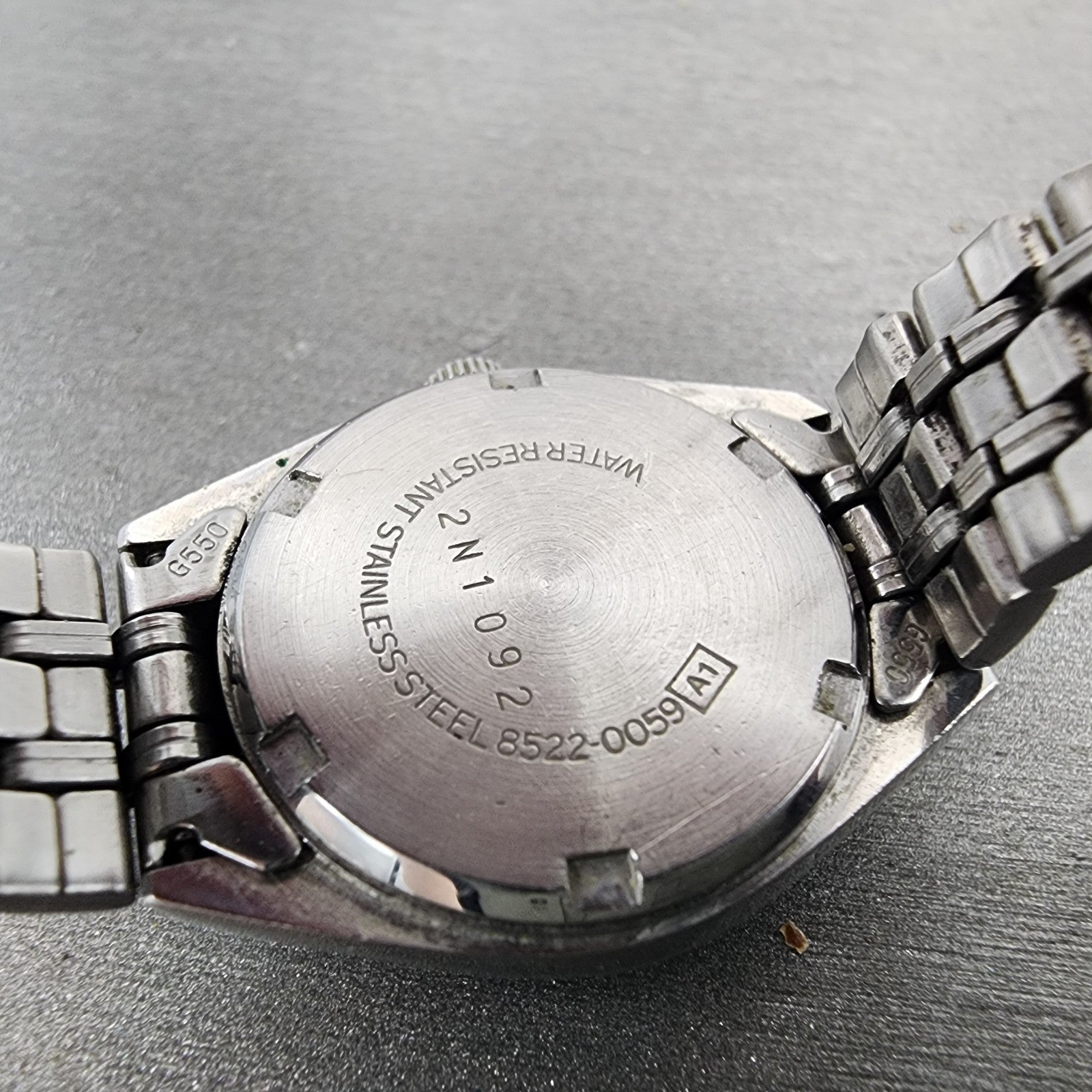 Seiko Sq Watch Women 23mm Silver Dial Silver Tone Date 85220059 New Battery9