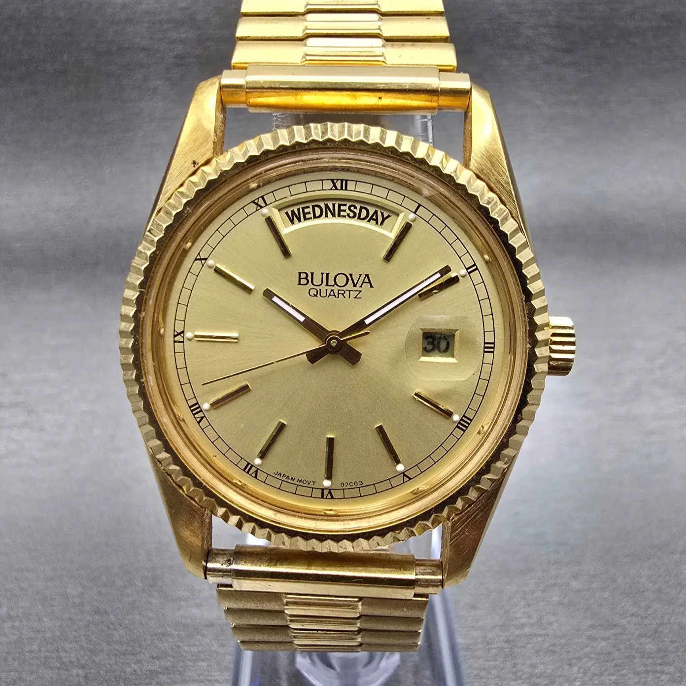 Bulova President Watch Men 36mm Gold Dial Gold Tone Daydate Round 97C03 New Batt0