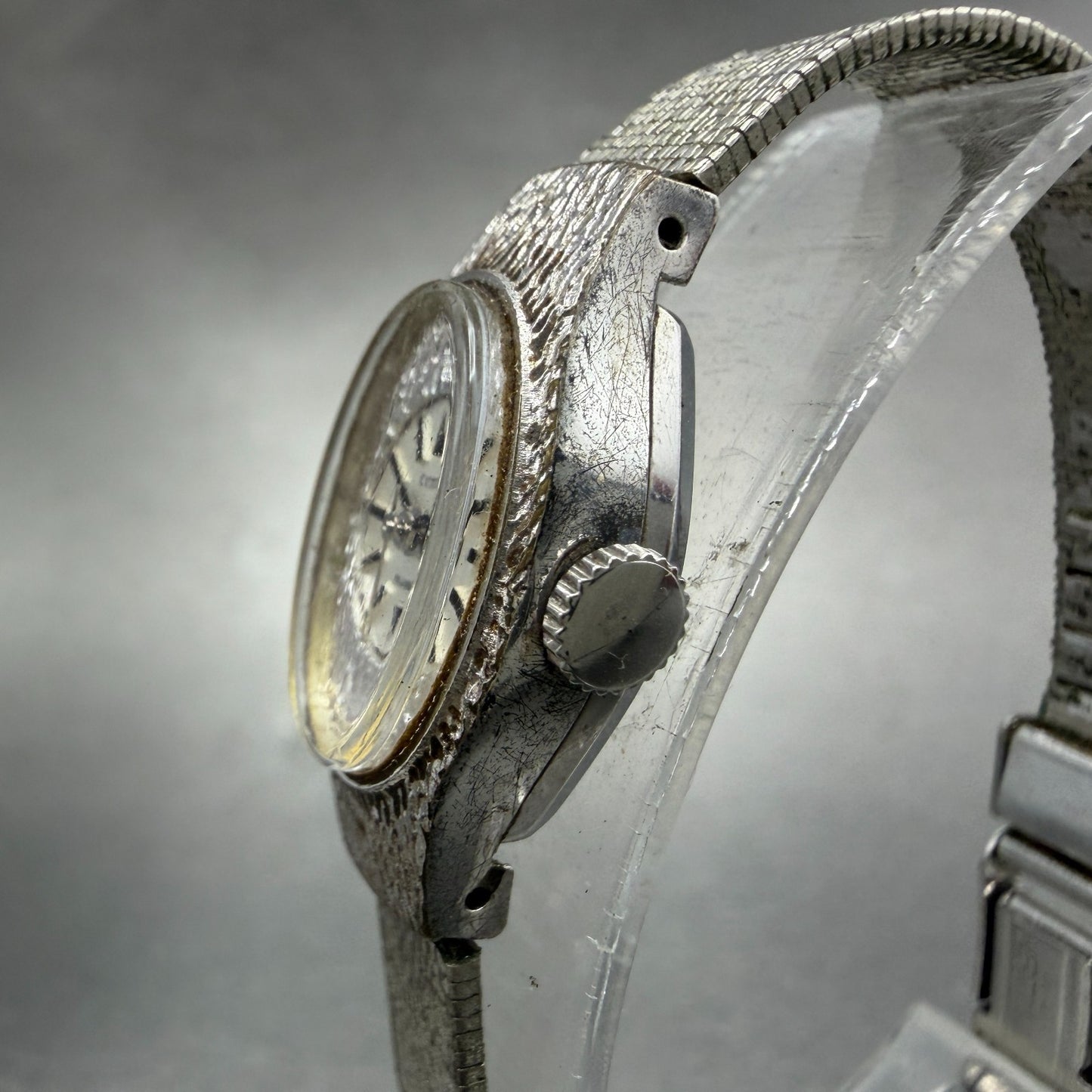 Citizen Watch Women 15mm Silver Dial Silver Toe Oval Manual 4-680758 Runs VTG2