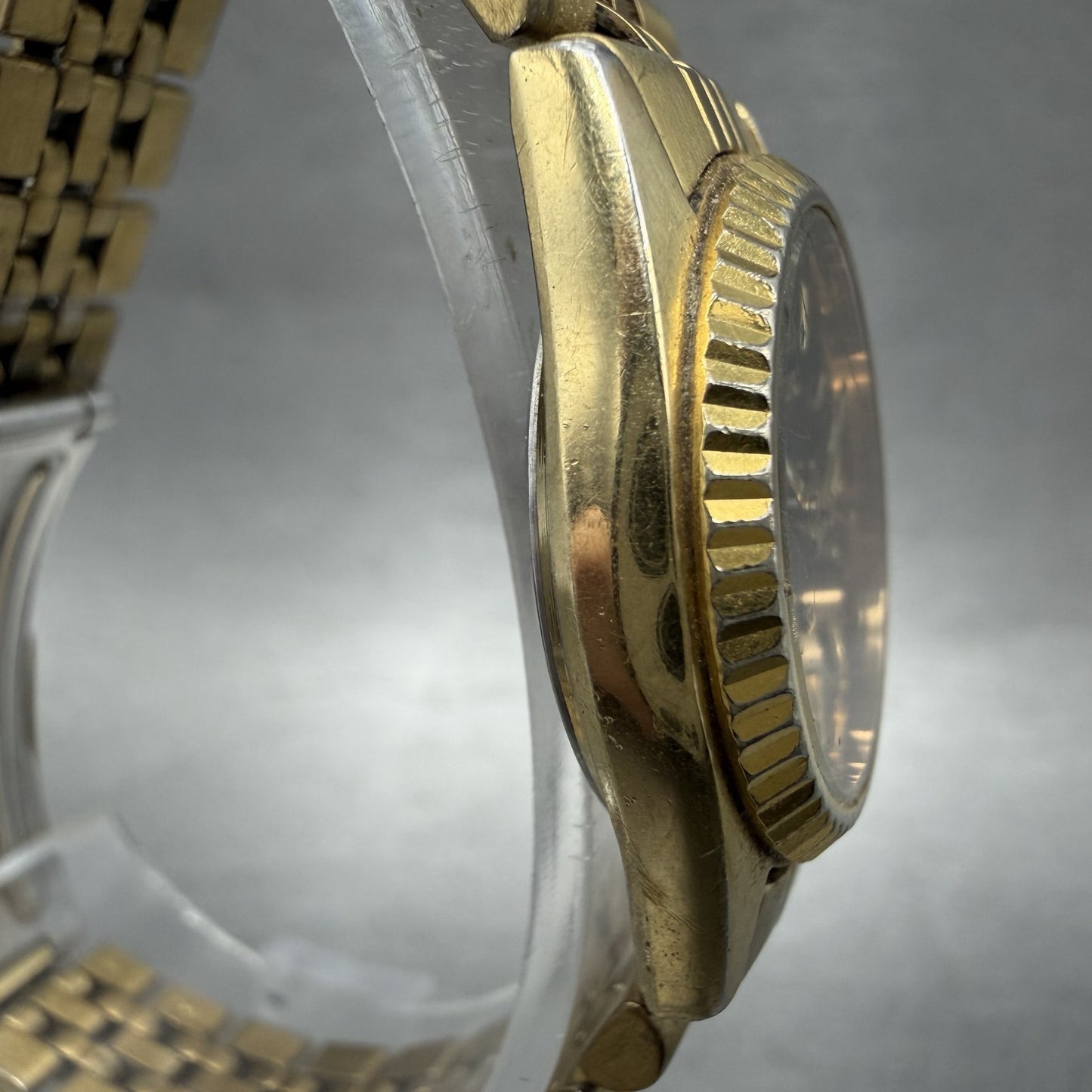 Seiko SQ Watch Women 24mm Black Dial Gold Tone Daydate 24mm Round New Battery NL3