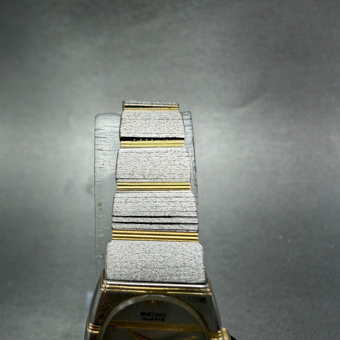 Seiko Watch Women 19mm Silver Dial Two Tone Oval Vintage 1400-8519 New Battey4