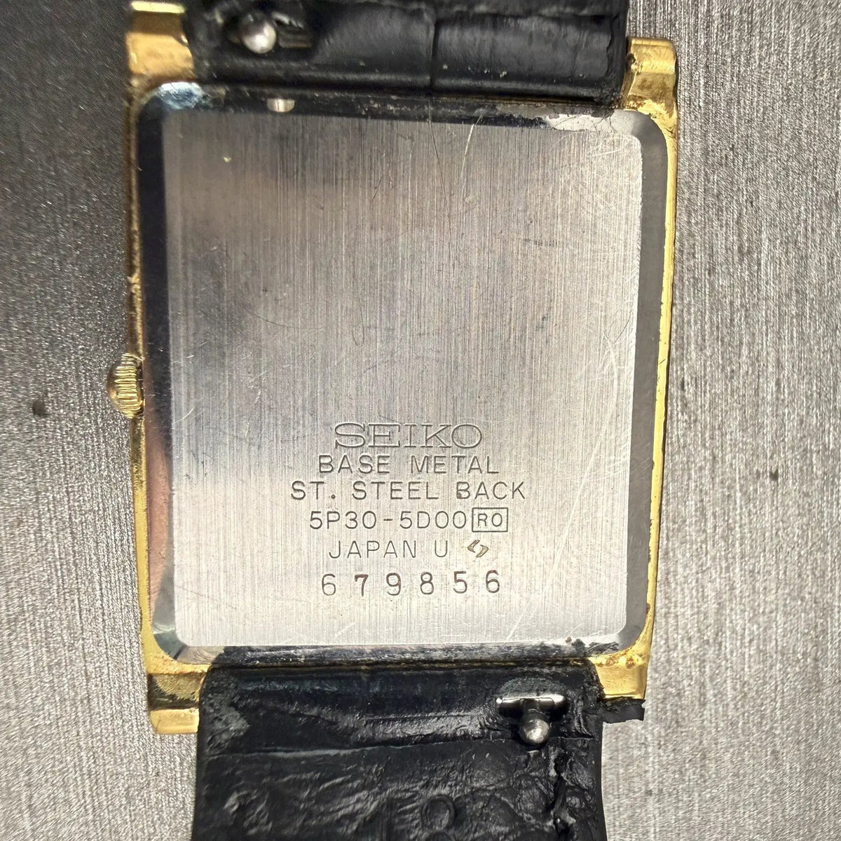 48304589