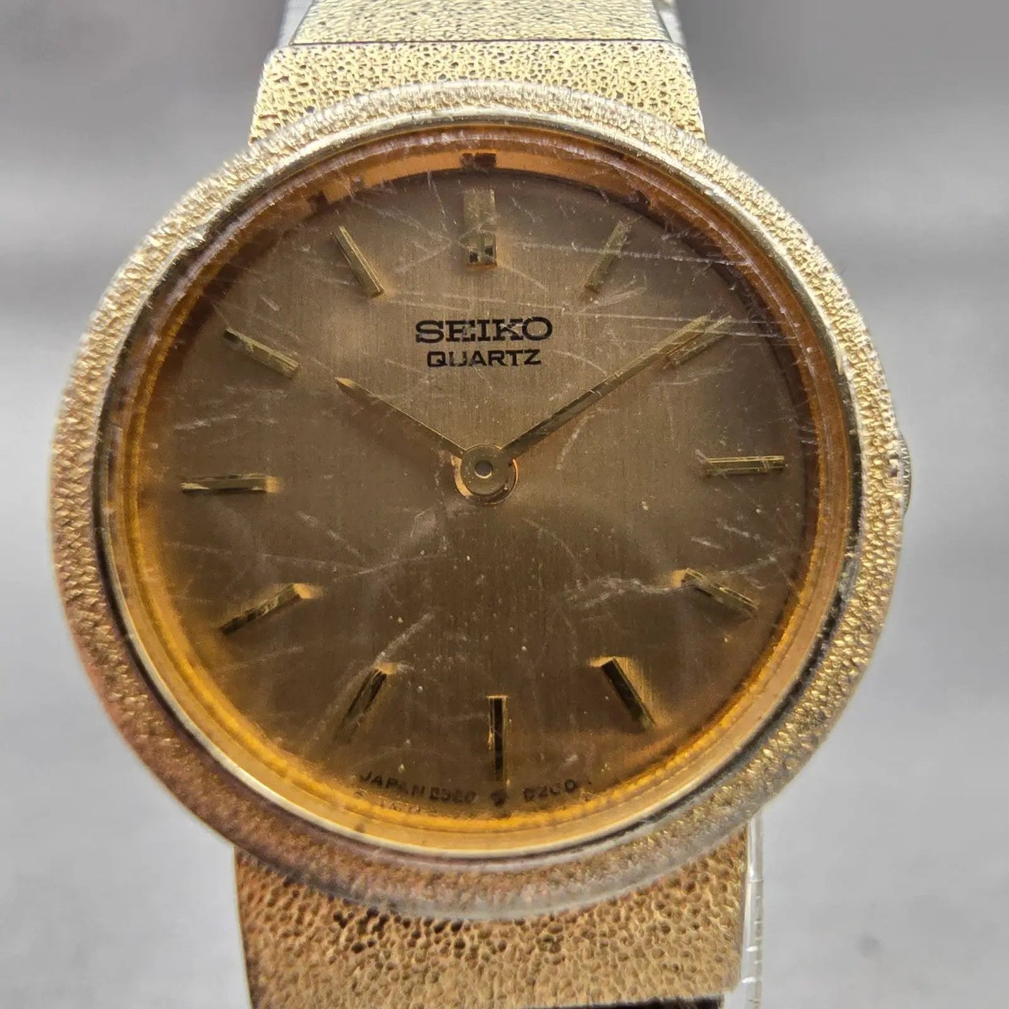 Seiko Watch Women 21mm Gold Dial Gold Tone Round 2320-0058 New Battery Vintage1