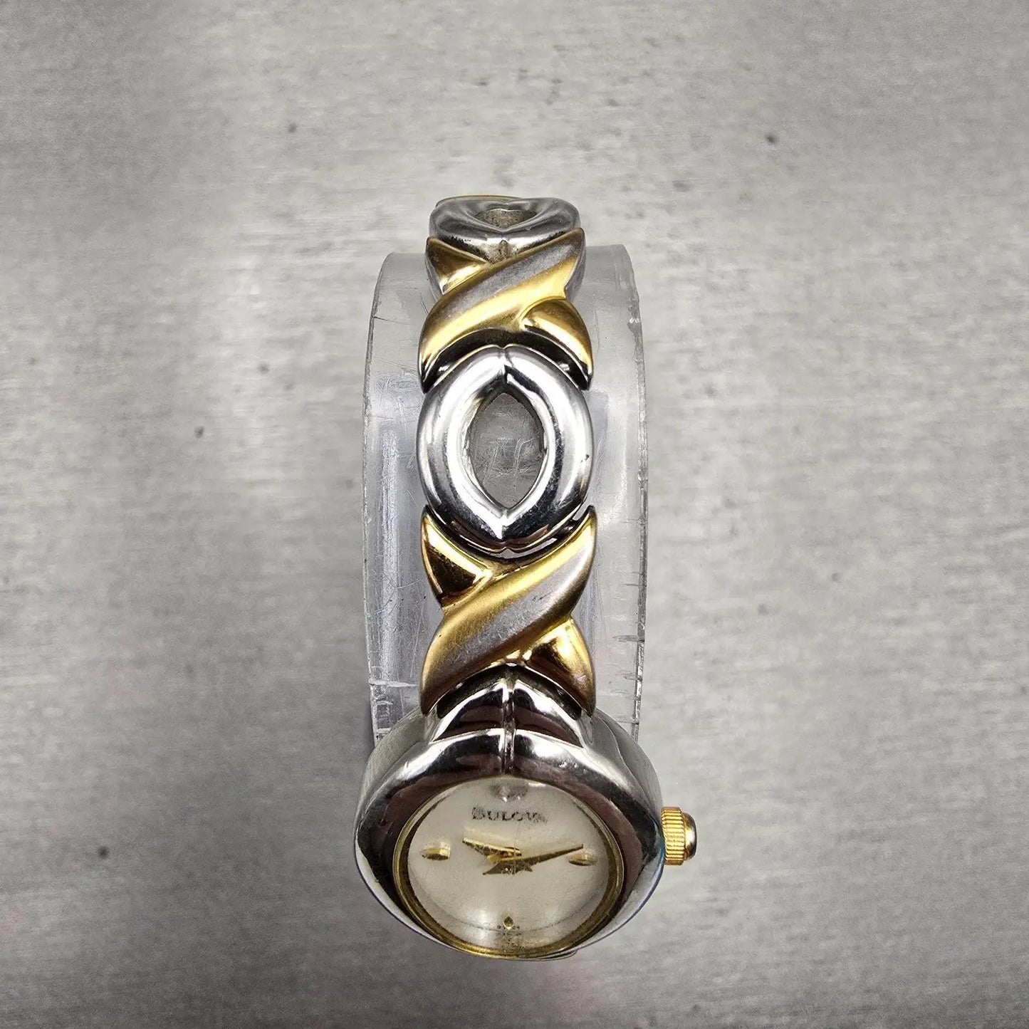 Bulova Watch Women 17mm MOP Dial Gold Tone Oval Diamond 83P24 New Battery4