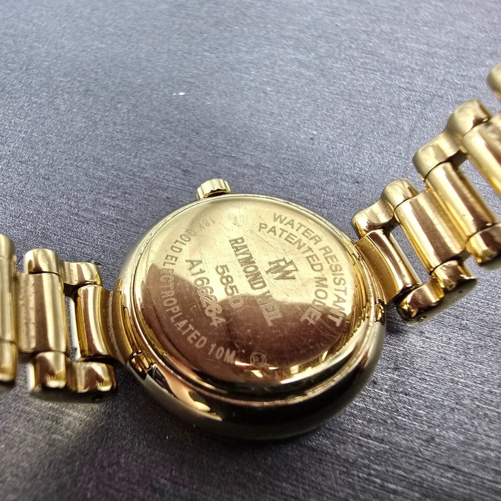 Raymond Weil Watch Women 23mm Champagne Dial Gold Plated Round 5850 New Battery8
