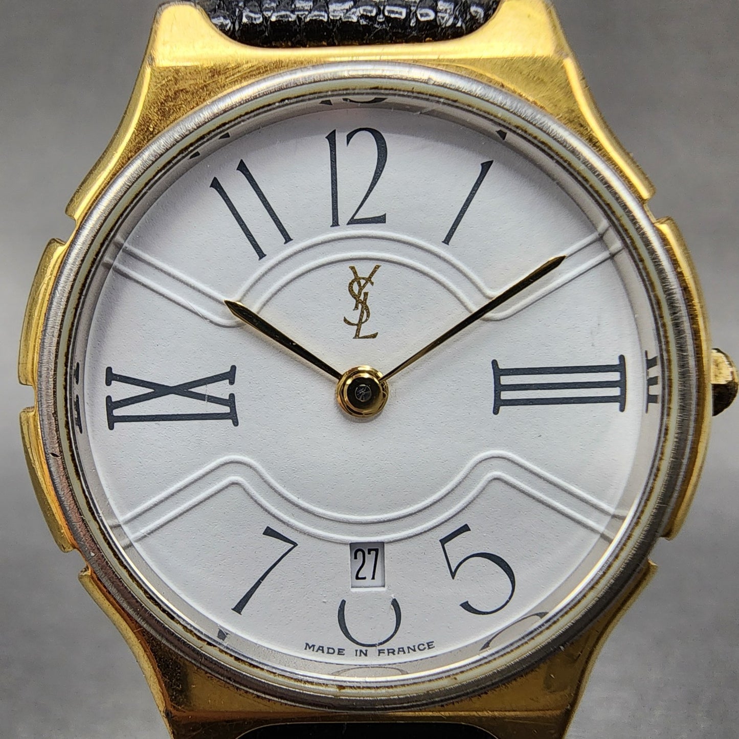 Yves Saint Laurent Watch Women 30mm White Dial Gold Tone Round New Battery1