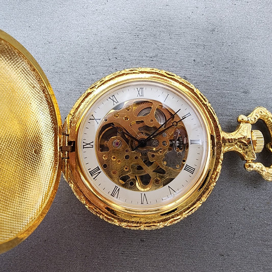 Skeleton Pocket Watch Men 47mm Skeleton Dial Gold Tone Mosaic Design Runs