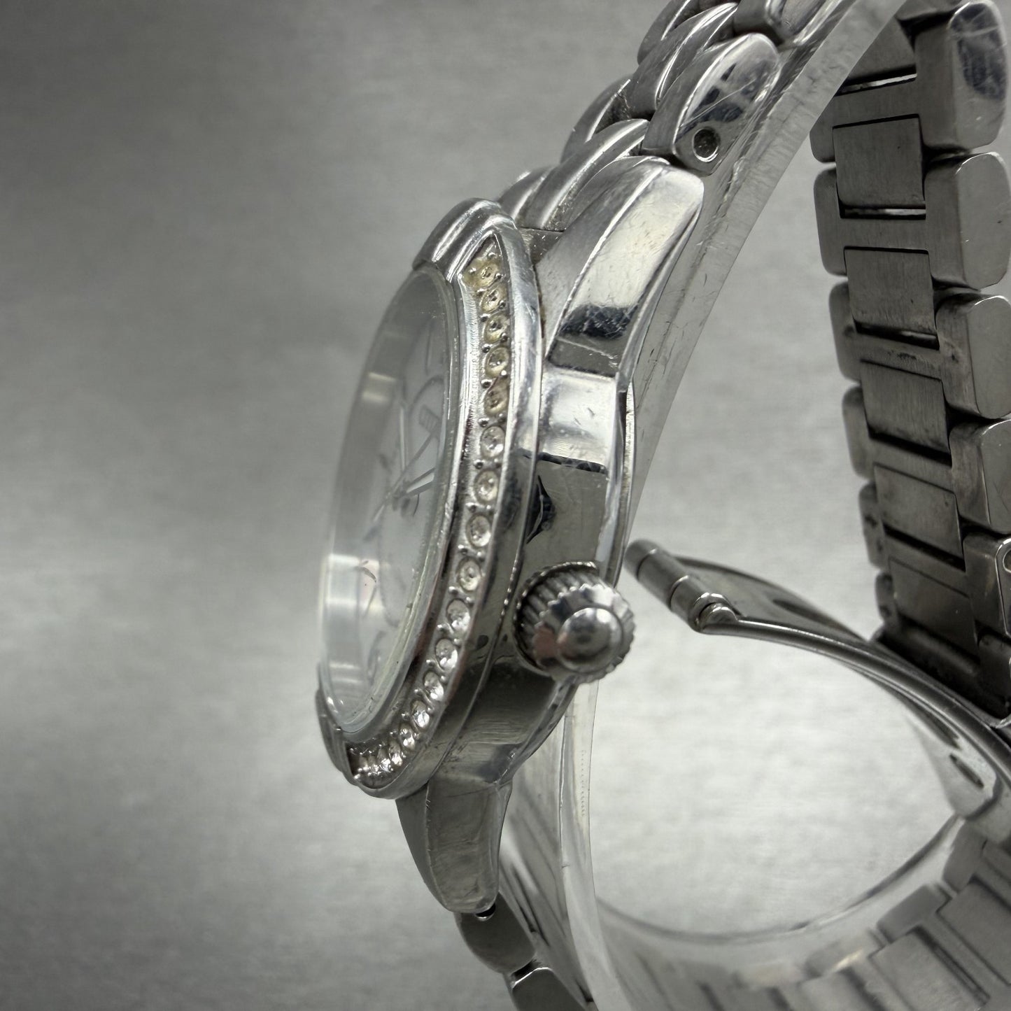 Citizen EcoDrive Watch Women 28mm MOP Dial Silver Tone Round Date Runs2