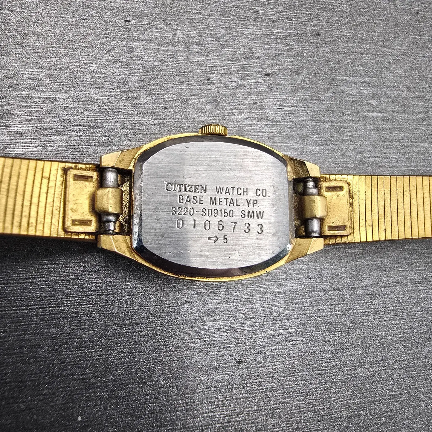 Citizen CQ Watch Women 17mm Black Dial Gold Tone Oval 3220-S09150 New Battery10