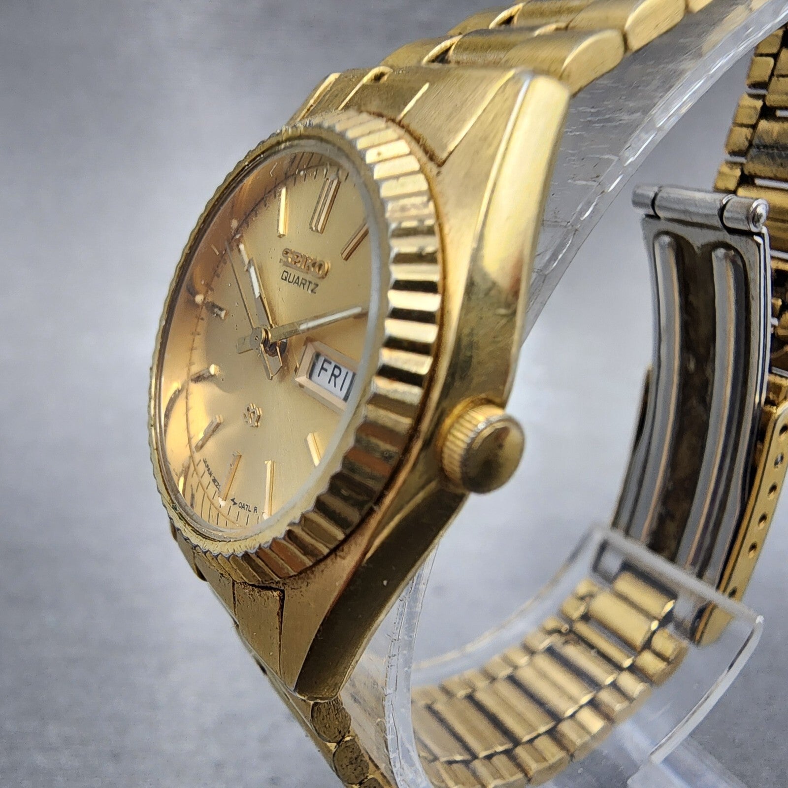 Seiko SQ Watch Women 24mm Champagne Dial Gold Tone Daydate 3e230a69 New Battery2
