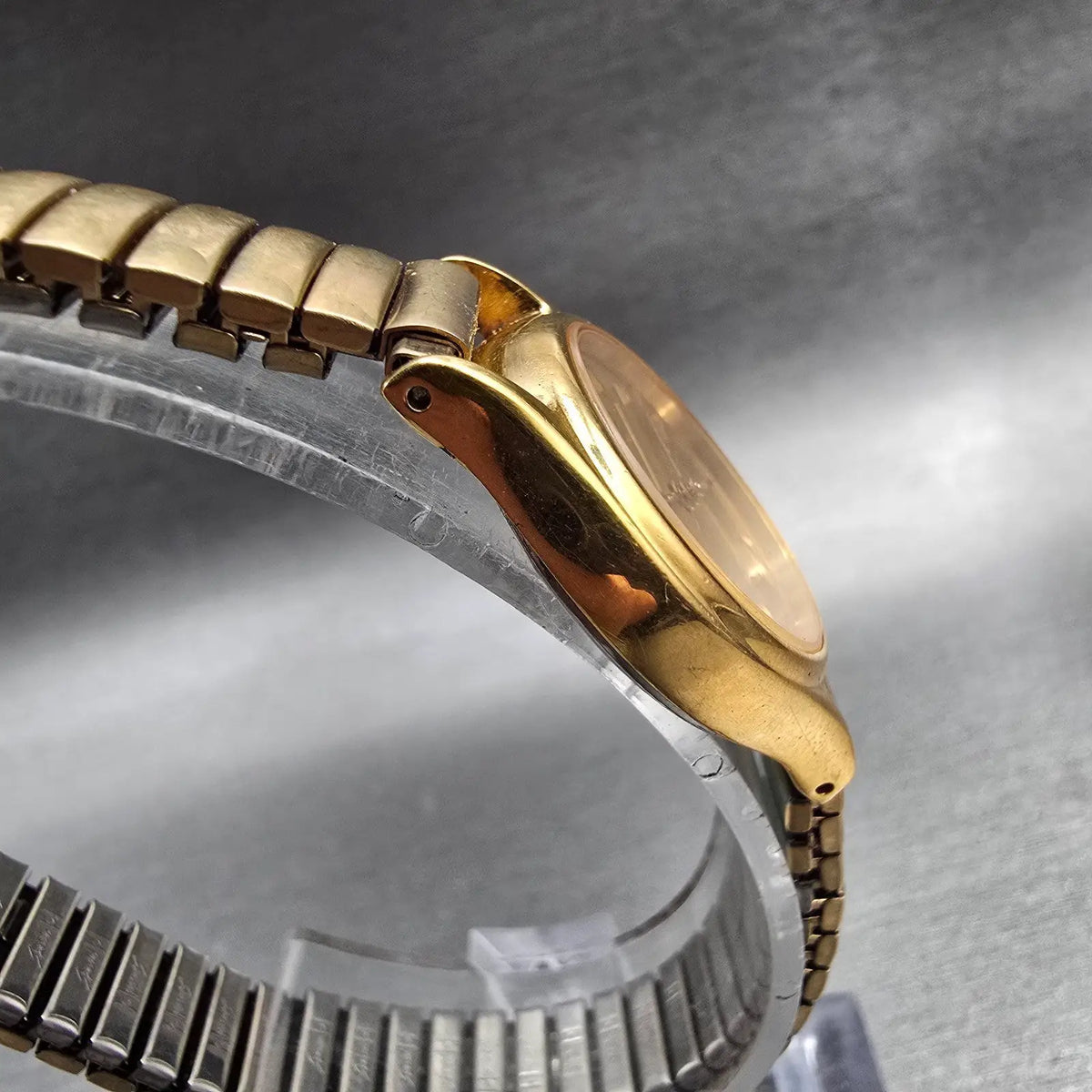 Seiko Watch Women 23mm Gold Dial Gold Tone Round 1N01-0F50 New Battery Vintage3