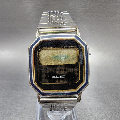 Seiko Digital Watch Men 29mm LCD Silver Tone Octagon F4414010 Thin PARTS0