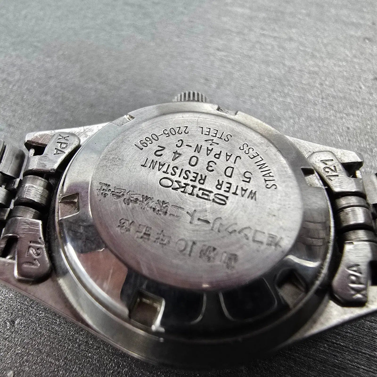 Seiko Automatic Watch Women 25mm Pink Dial Silver Date 2205-0691 Runs VTG JDM9