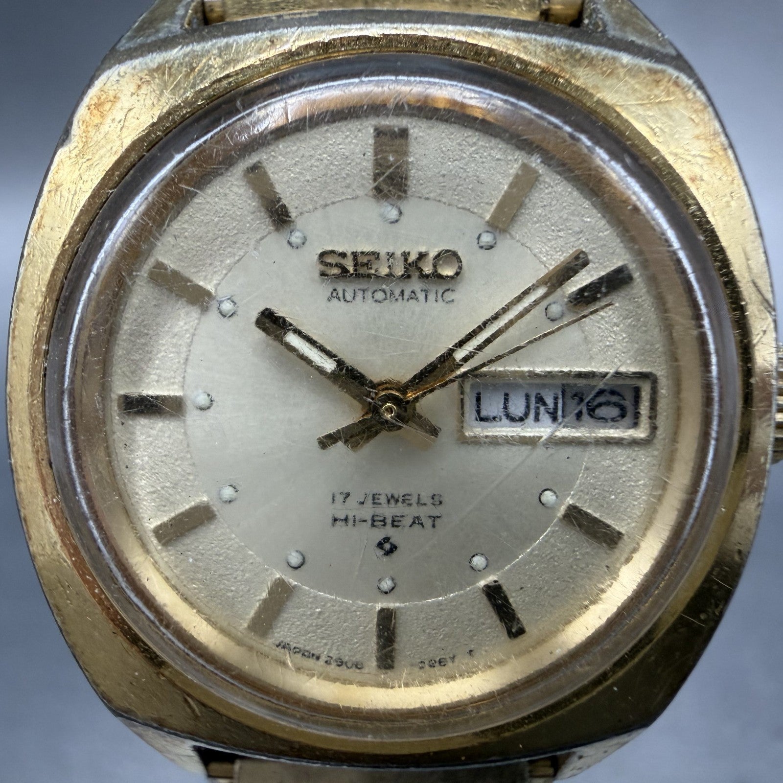 Seiko Automatic Watch Women 24mm Champagne Dial gold Tone Daydate 2906-0140 Runs1