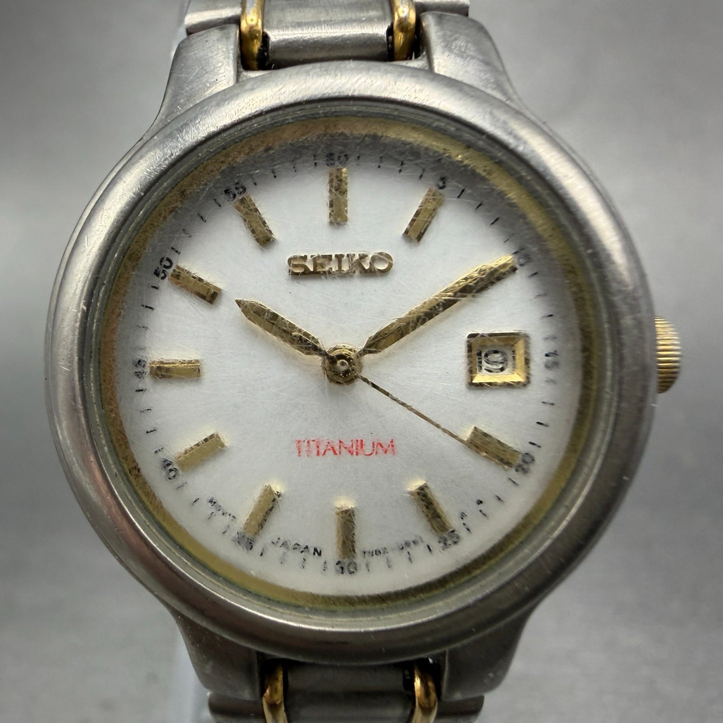 Seiko Watch Women 27mm Silver Dial Two Tone Titanium Date 7N82-0420 New Battery1