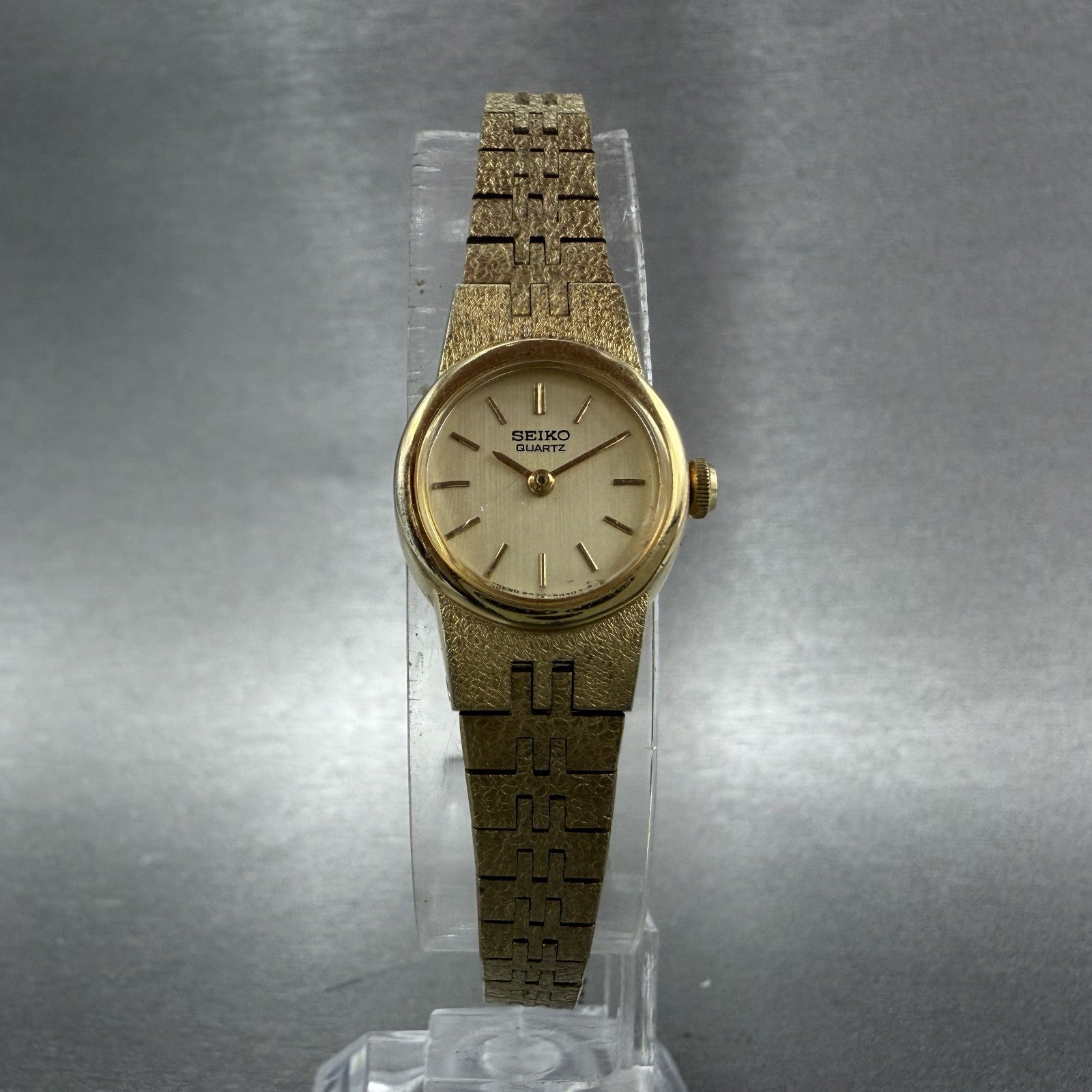 Seiko Watch Women 16mm Champagne Dial Gold Tone Round 54200039 New Battery5