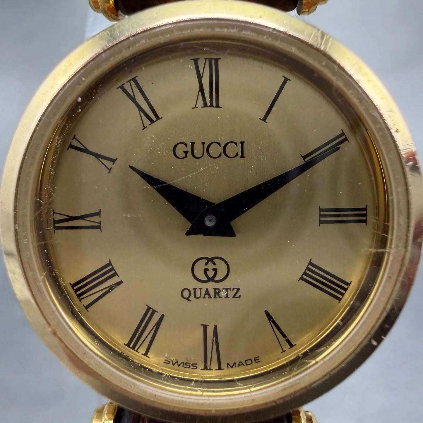 Gucci 2000L Watch Women 22mm Champgne Dial Gold Plated Round New Battery Vintage1