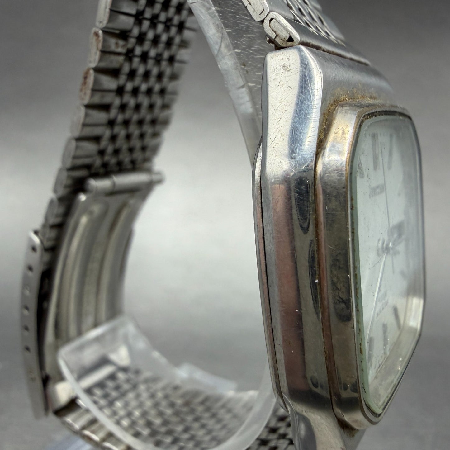 Citizen Vega Watch Men 30mm Silver Dial Silver Tone Daydate 5F00-L04080 PARTS4