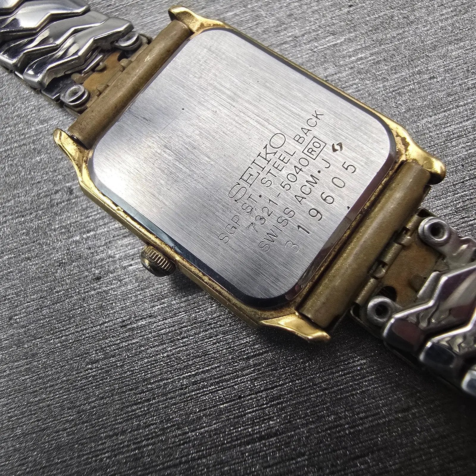 Seiko Watch Woman 20mm Gold Dial Gold Tone Rectangle 7321-5040 New Battery VTG10