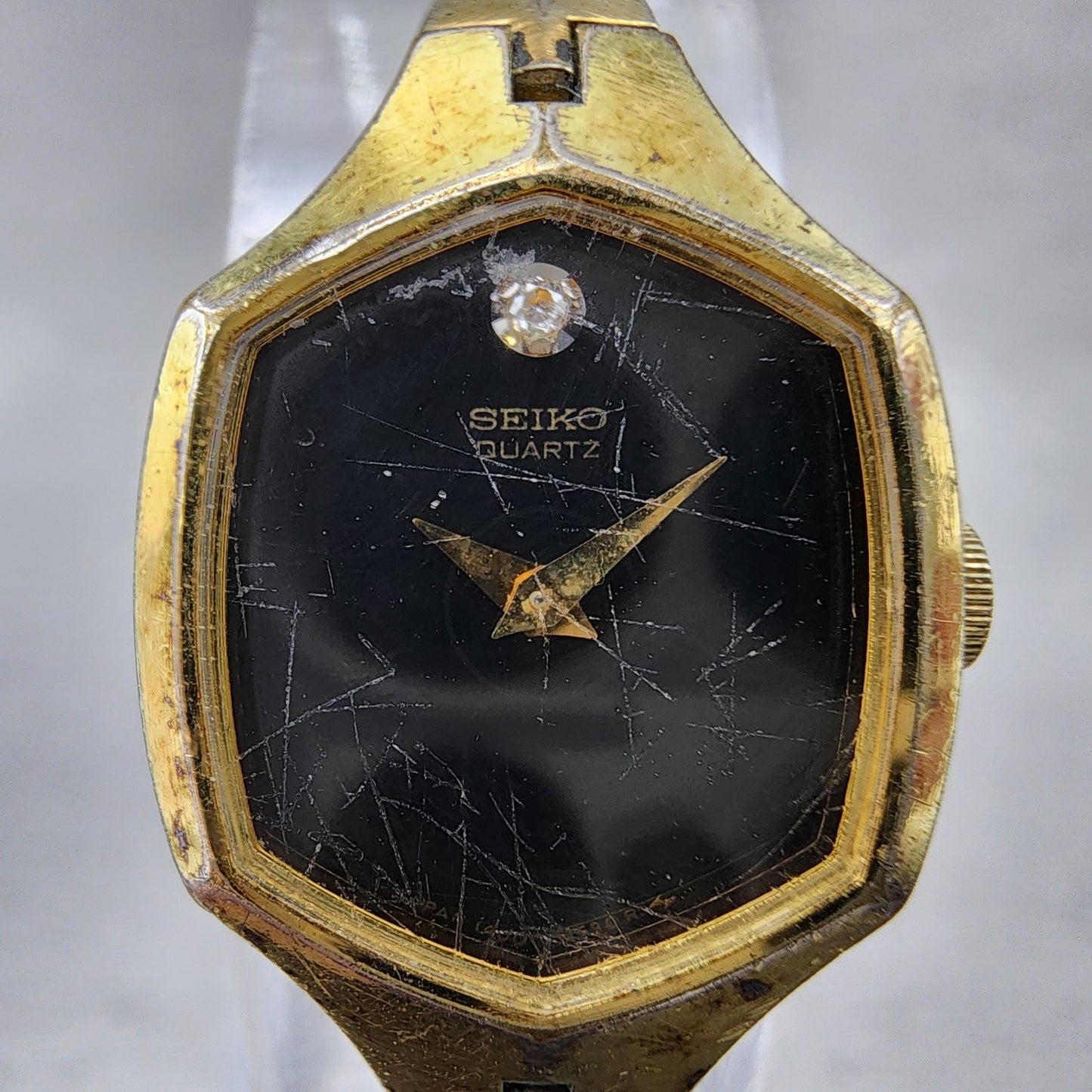 Seiko Watch Women 18mm Black Dial Gold Tone Hexagon 14005319 New Battery1