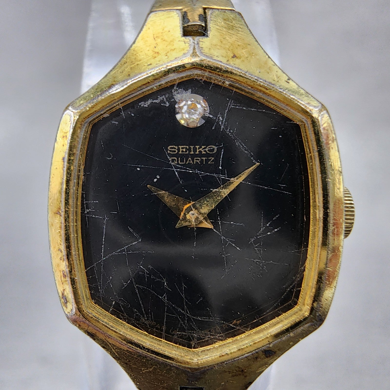 Seiko Watch Women 18mm Black Dial Gold Tone Hexagon 14005319 New Battery1