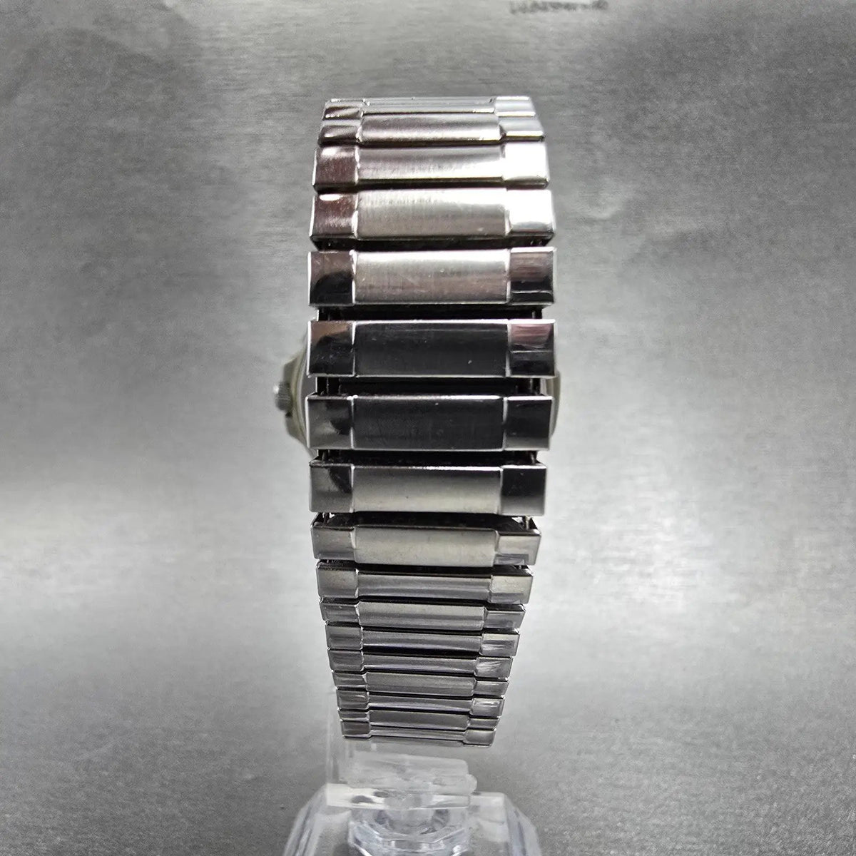 Timex Dive Watch Men 40mm Black Dial Gray Tone Date Round New Battery VTG7