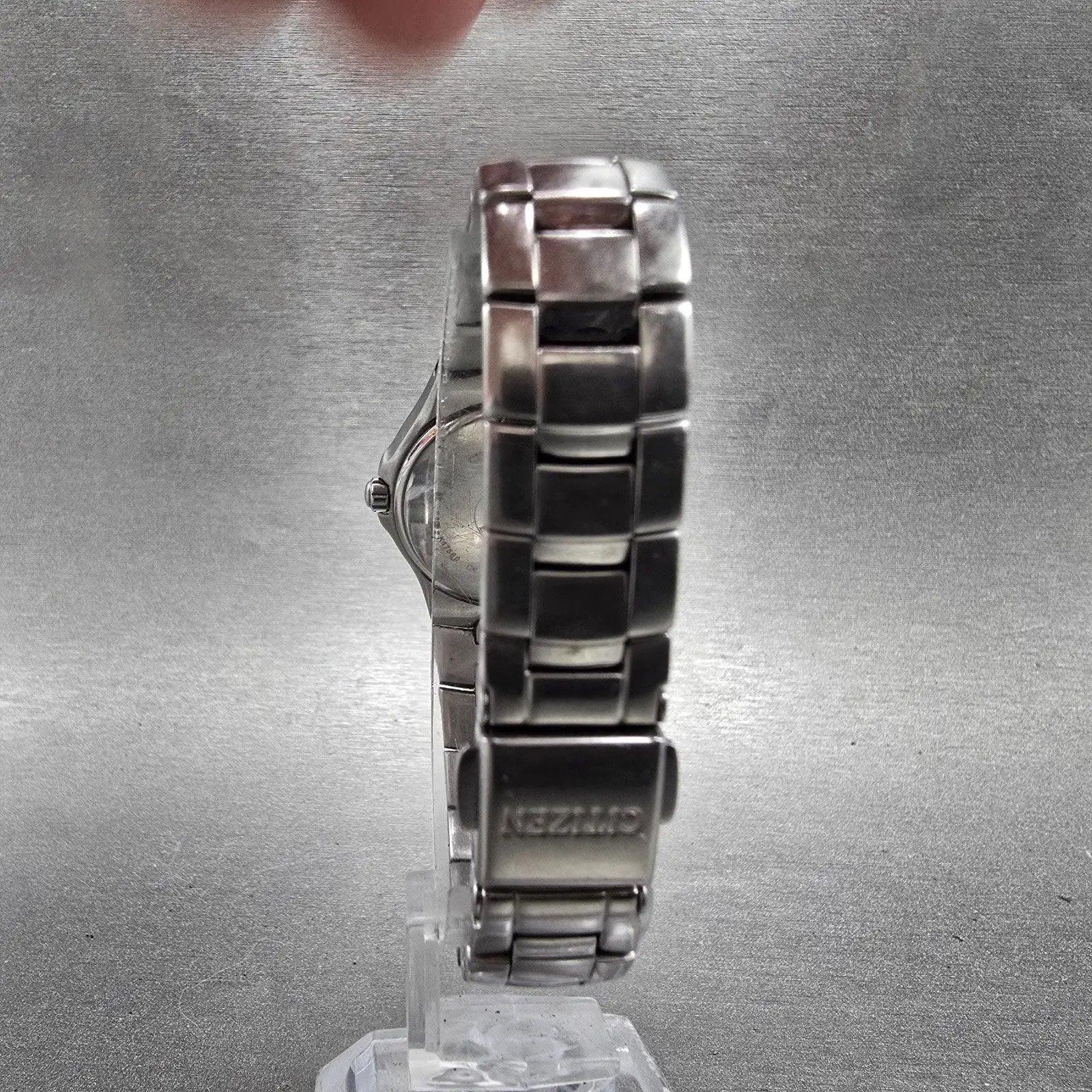 Citizen Eco-Drive Watch Women 25mm Silver Dial Steel Daydate E001-K17560 Runs8