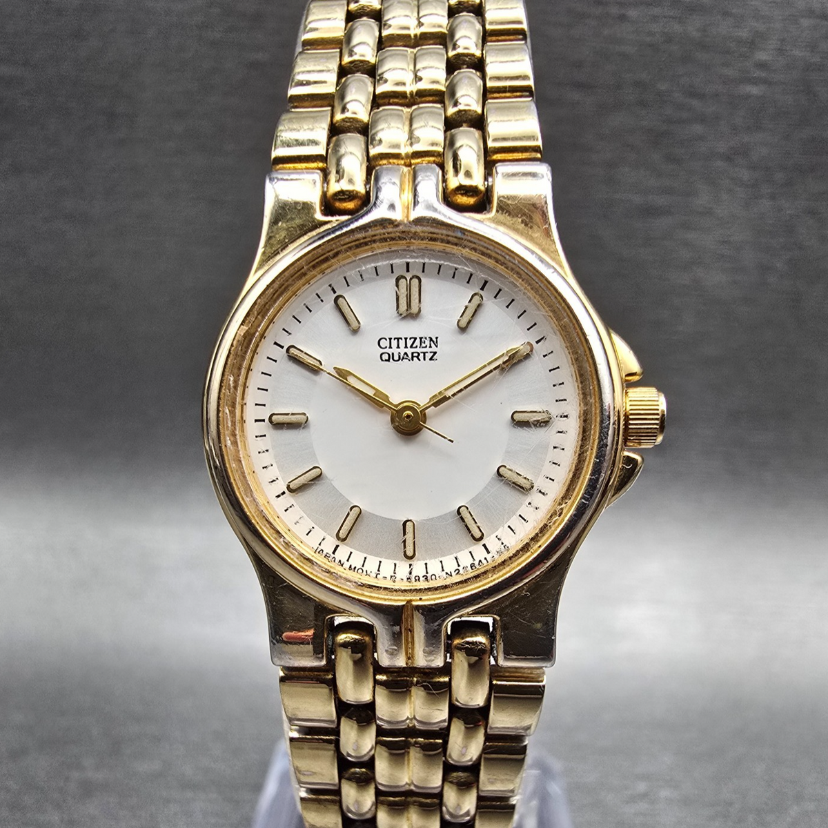 Citizen Watch Women 21mm White Dial Gold Tone Round 5930-S42068 New Battery VTG0