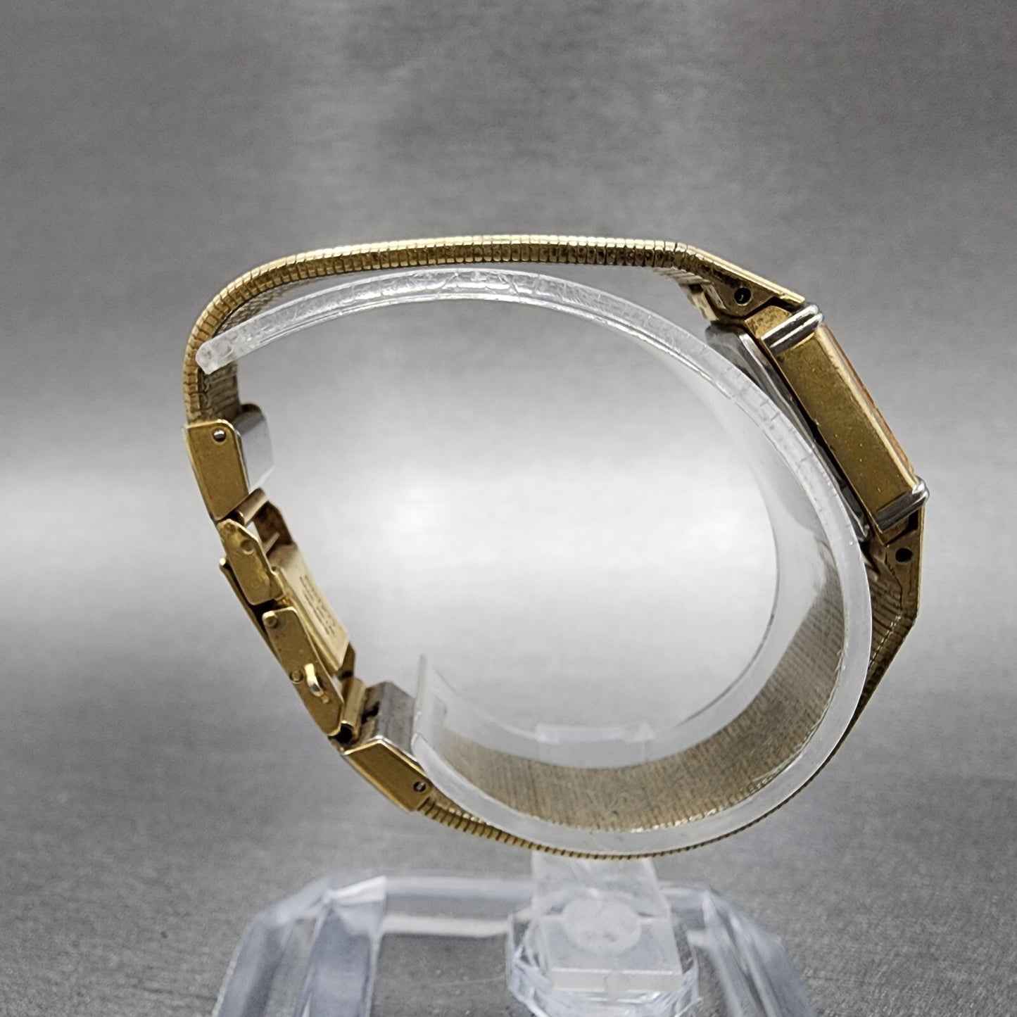 Seiko Tank Watch Women 12mm Gold Dial Gold Tone Rectangle 2E205409 New Battery7