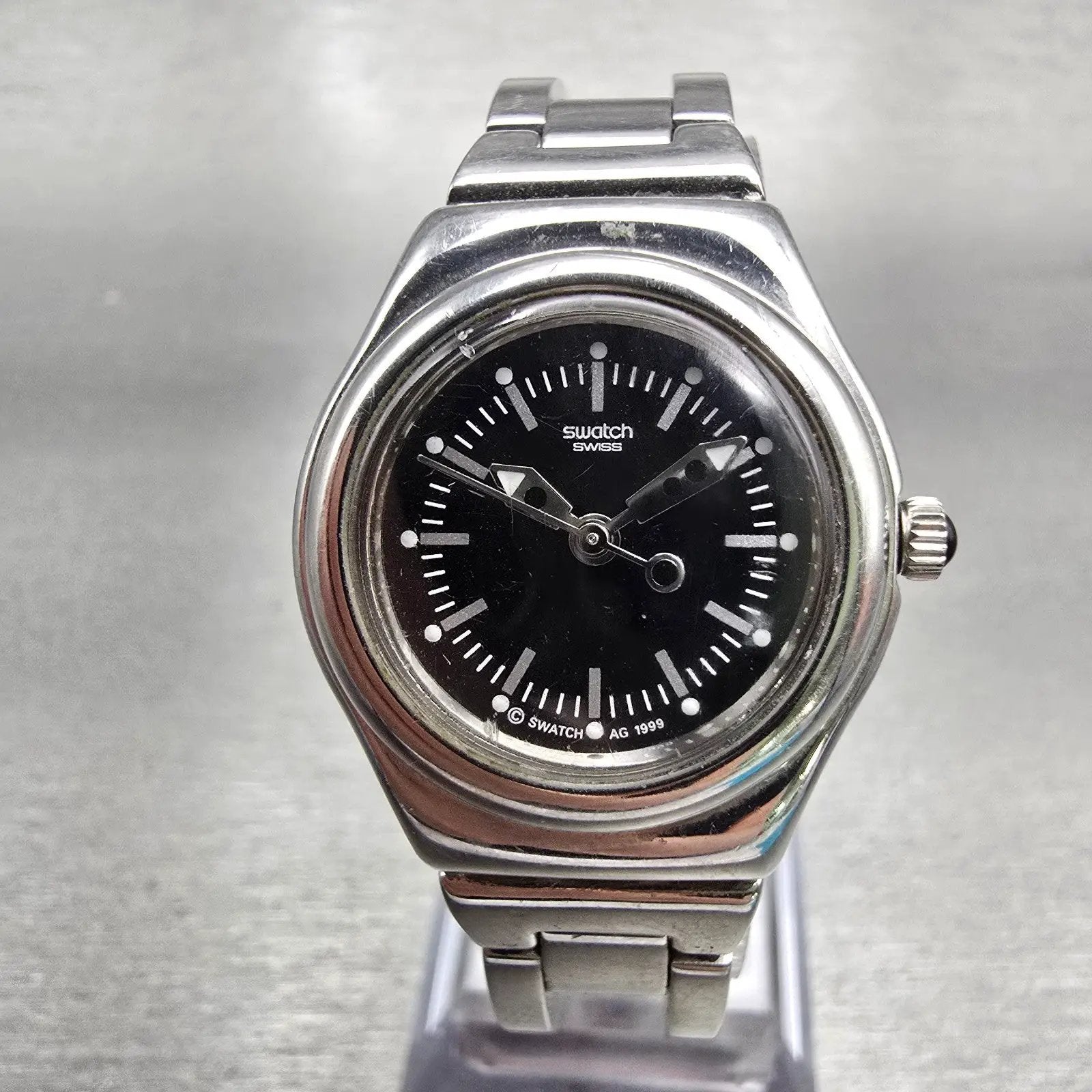 Swatch Irony FRIVOLE Watch Women 24mm Black Dial Silver Round YSS112G New Batt0