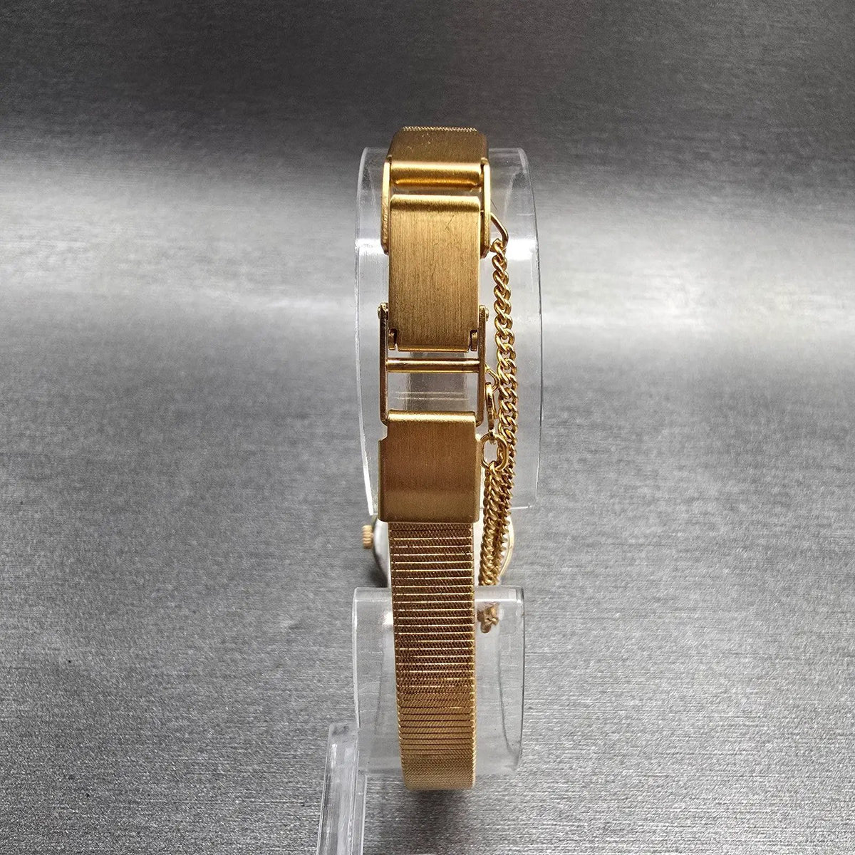 Seiko Watch Women 20mm Gold Dial Gold Tone Round 8Y21-0020 New Battery Vintage 47
