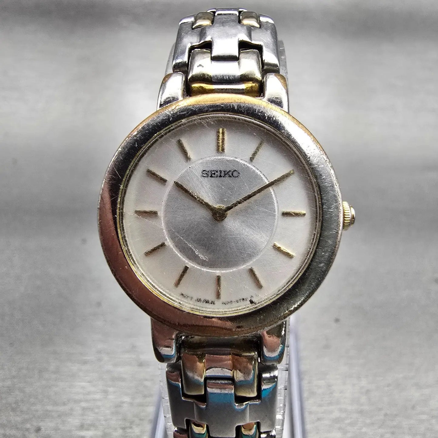 Seiko Watch Women 25mm Silver Dial Two Tone Round 1N00-1E19 New Battery Vintage0