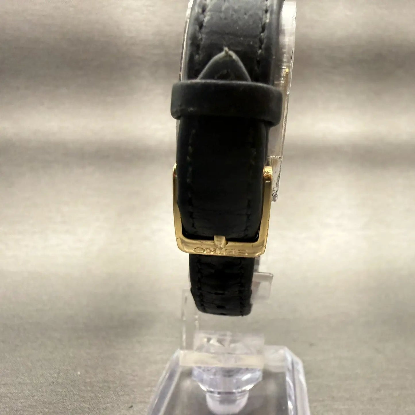Seiko Watch Women 18mm White Dial Gold Tone Rectangle 1N01-5G40 New Battery VTG7