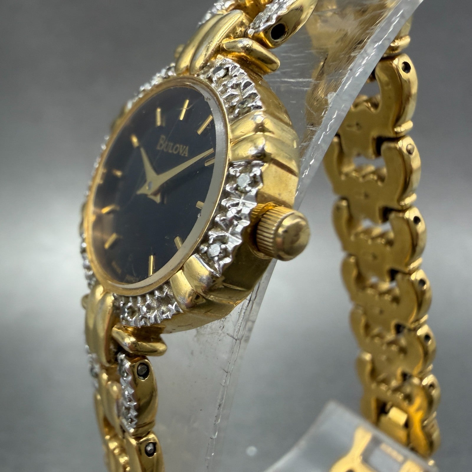 Bulova Watch Women 21mm Black Dial Gold Tone Round 98R07 New Battery Diamond2