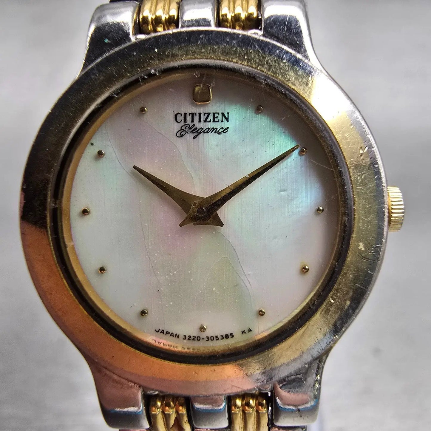 Citizen Elegance Watch Women 23mm MOP Dial Two Tone Round 3220-325303 New Batt1