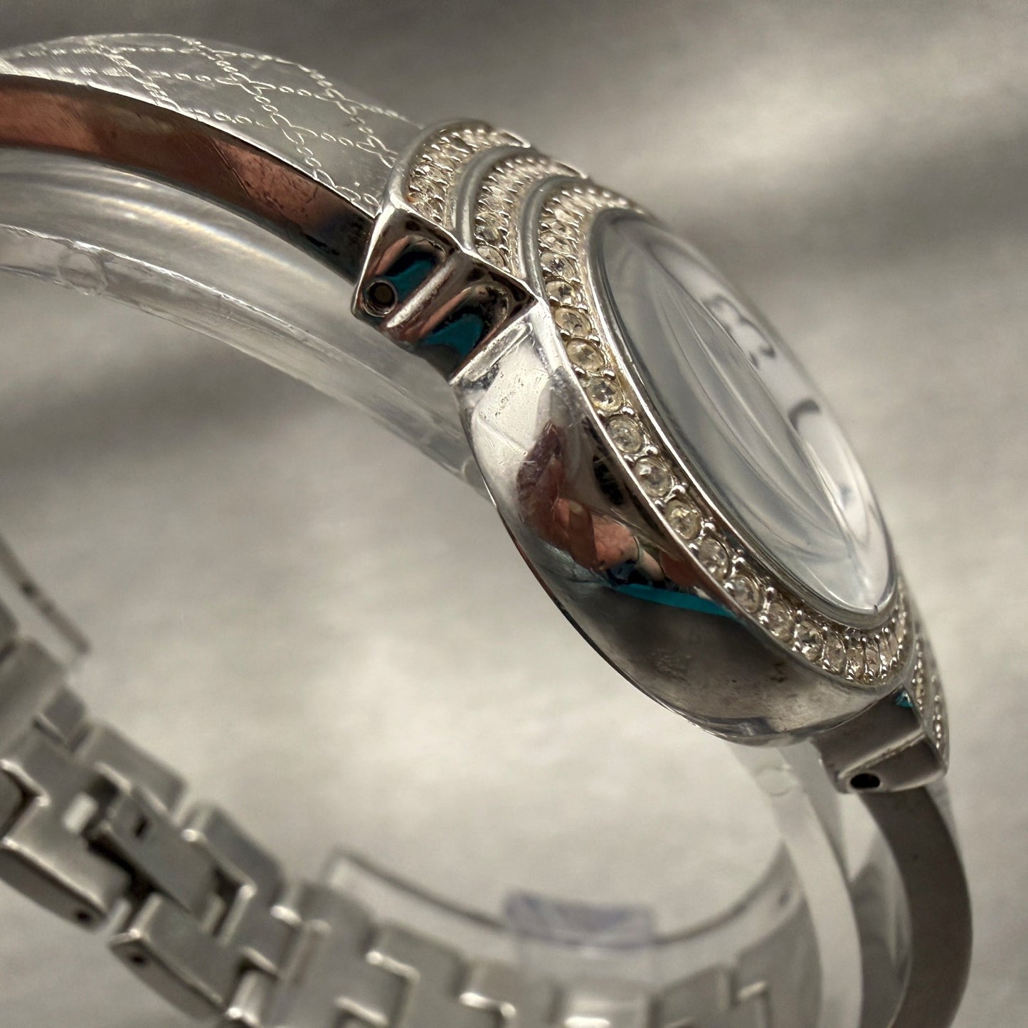 Bulova Watch Women 27mm White Dial Silver Tone Oval 96L002 Crystals New Battery3