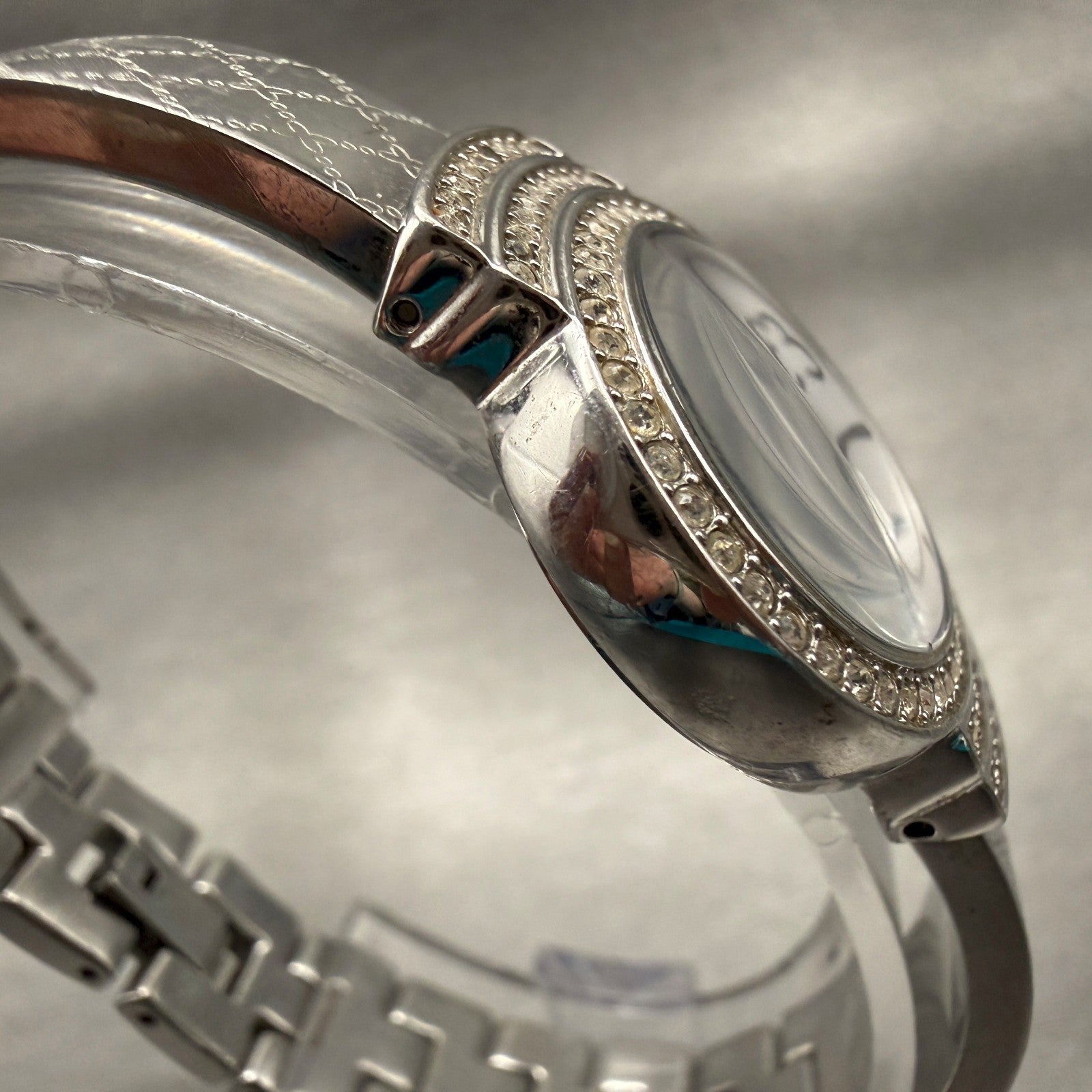 Bulova Watch Women 27mm White Dial Silver Tone Oval 96L002 Crystals New Battery3