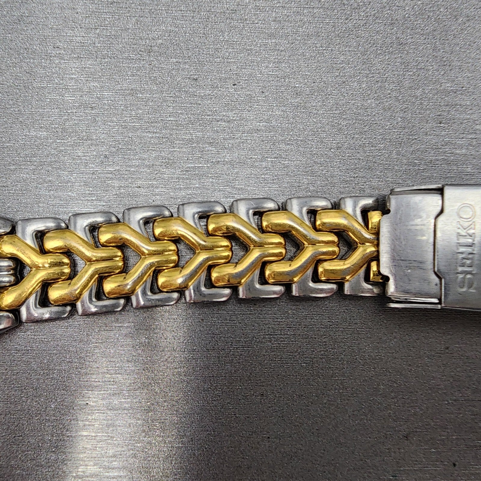Seiko 7T326G20 Watch Case 37mm Two Tone Bracelet Round Chronogrpah Steel7