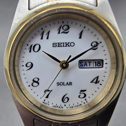 Seiko Solar Watch Women 26mm White Dial Two Tone Daydate Round V138-0AA0 Runs HM1