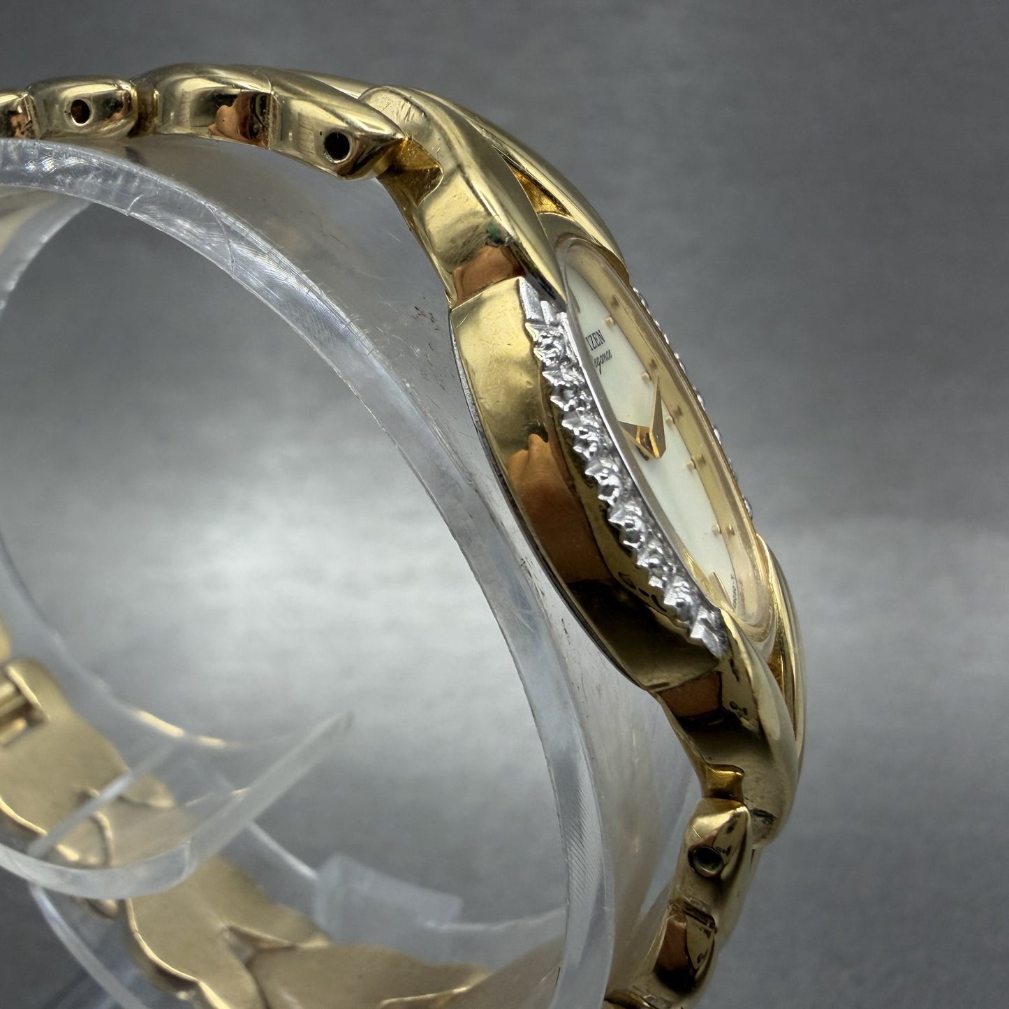 Citizen Elegance Watch Women 15mm White Dial Gold Tone Oval 5421-F44701 New Batt3
