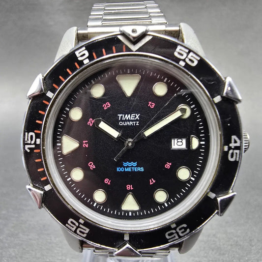 Timex Dive Watch Men 40mm Black Dial Gray Tone Date Round New Battery VTG0