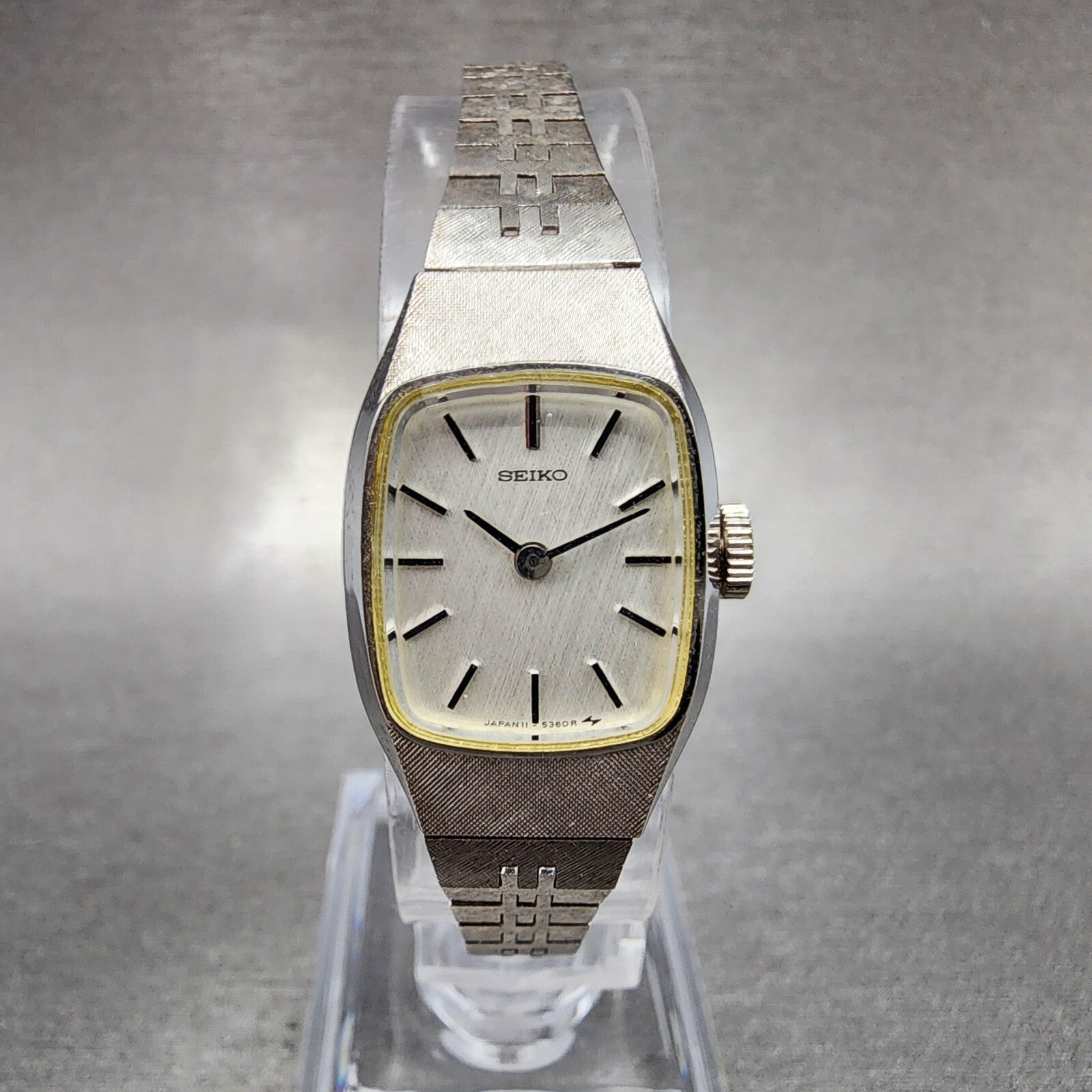Seiko Watch Women 17mm Silver Dial Silver Tone Rectangle Manual Wind Runs  NOS2