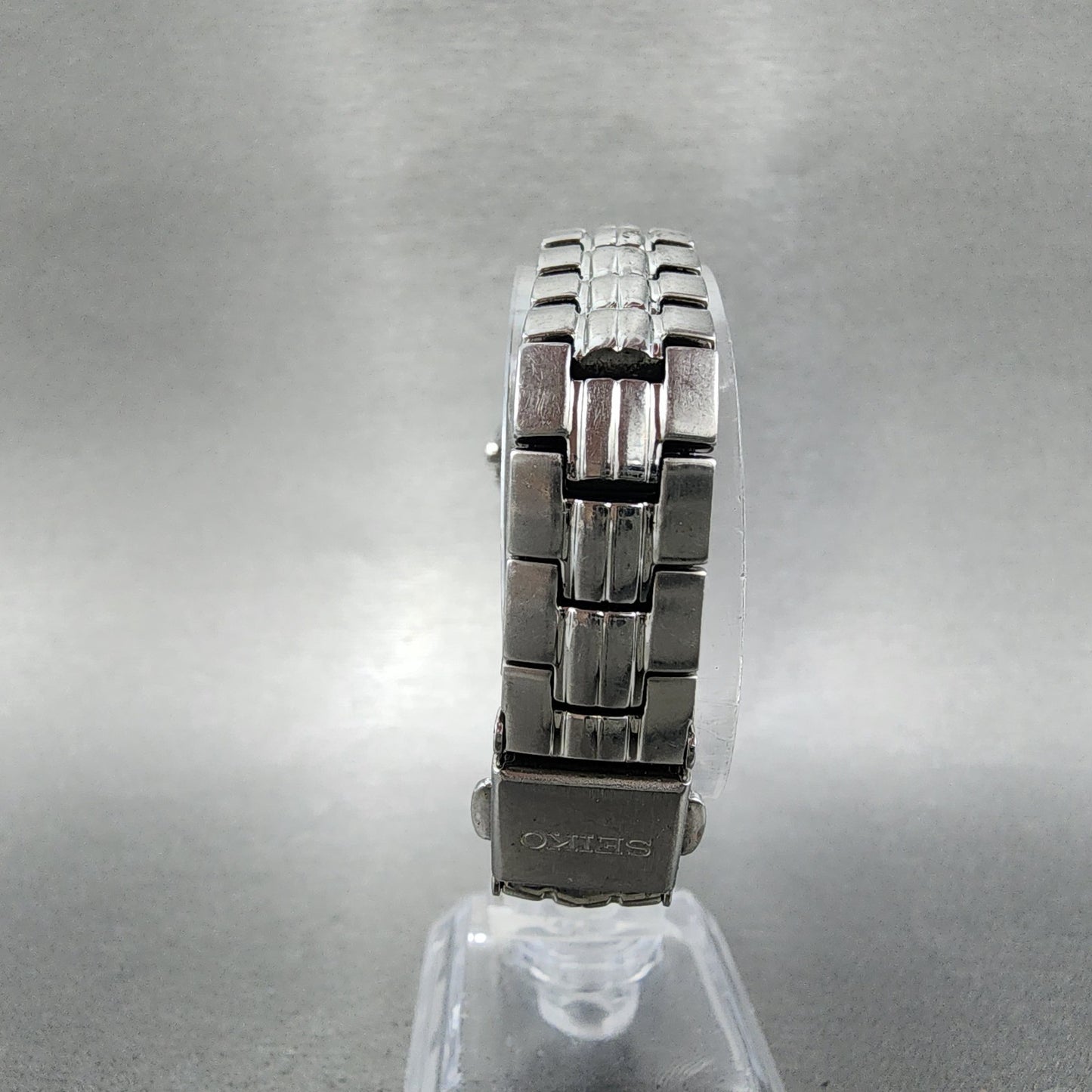Seiko Coutura Watch Women 23mm Silver Dial Silver Tone 1n010le0 New Battery7