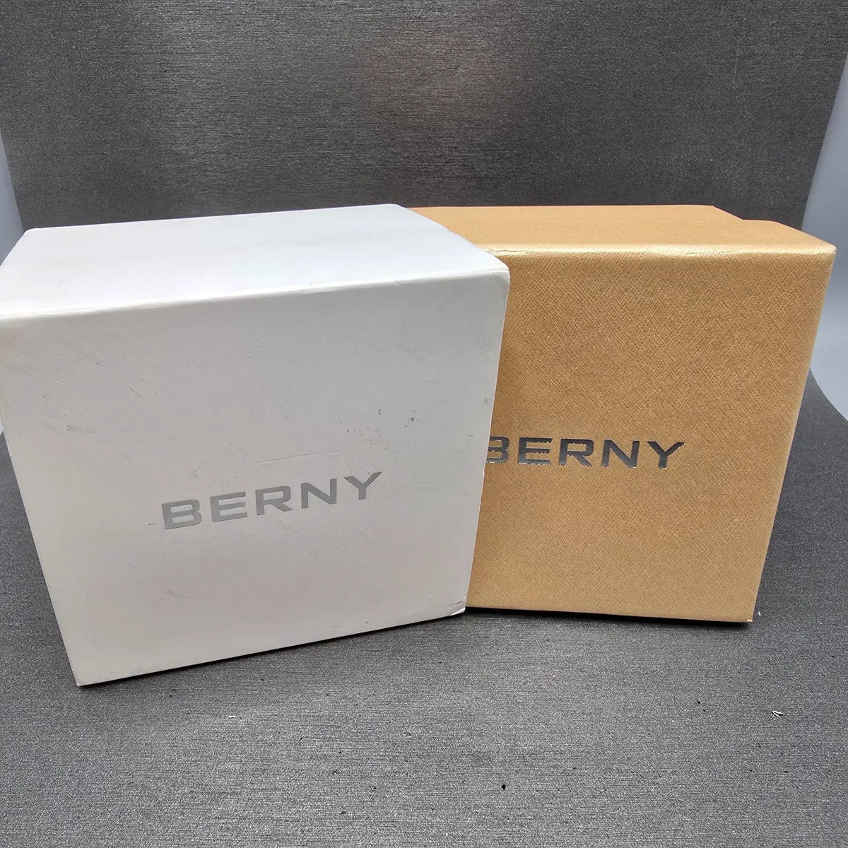 BERNY Field Watch Men 37mm Silver Dial Titanium Round New Battery12