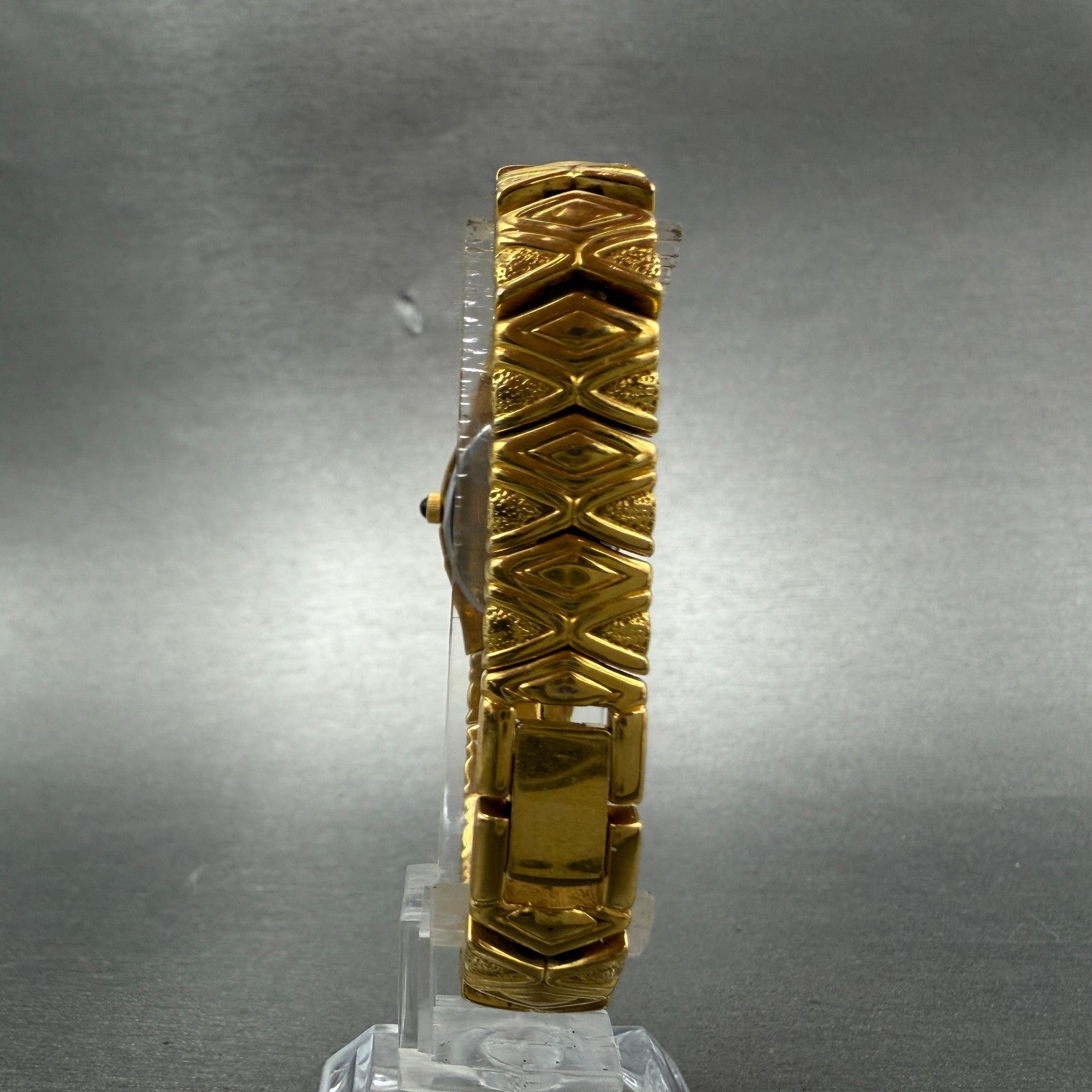 Seiko Watch Women 17mm Champagne Dial Gold Tone Oval V400-6559 VTG New Battey 567