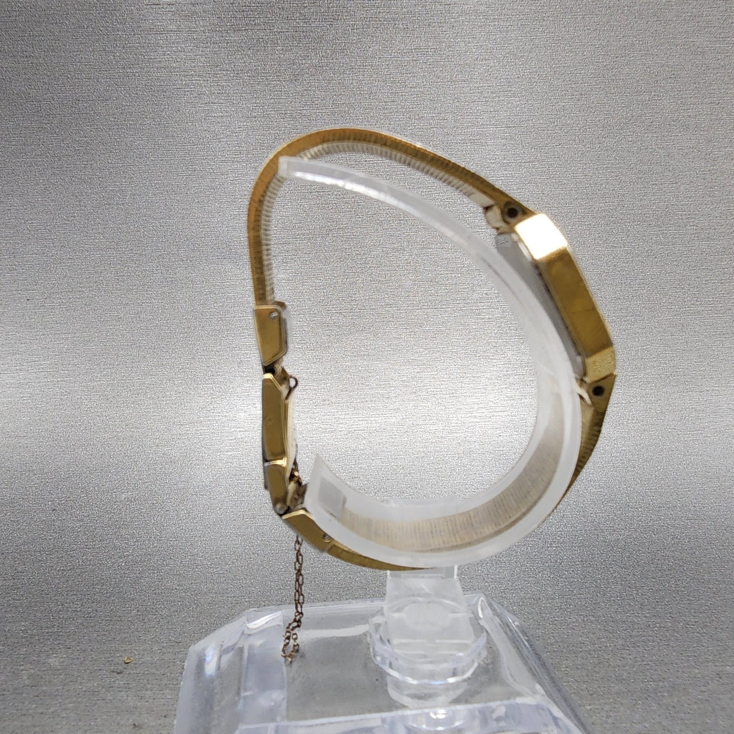 Seiko Watch Women 20mm Champagne Dial Gold Tone Octagon 23205889 New Battery8