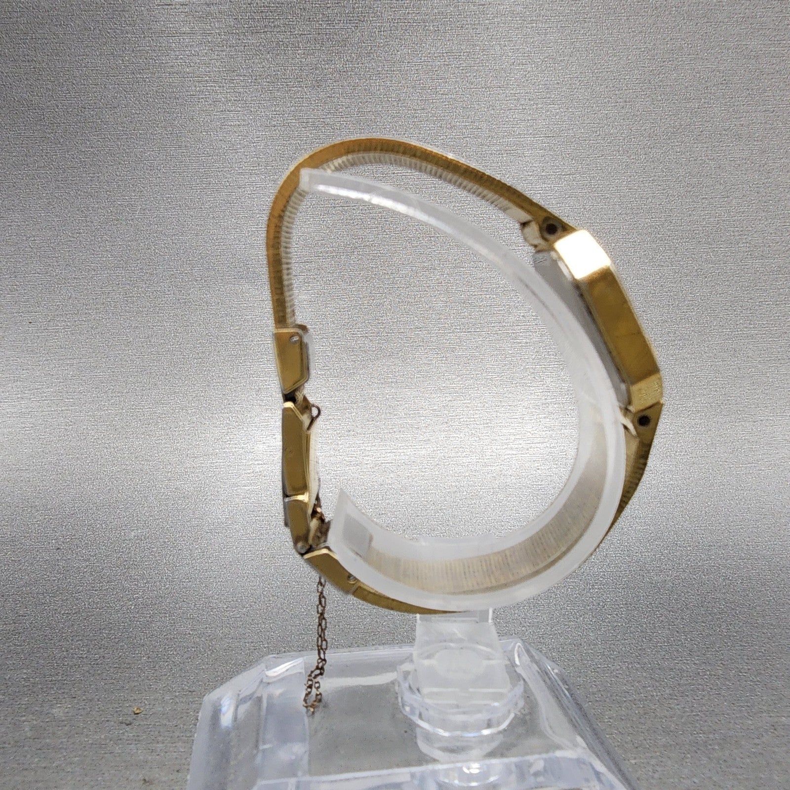 Seiko Watch Women 20mm Champagne Dial Gold Tone Octagon 23205889 New Battery8