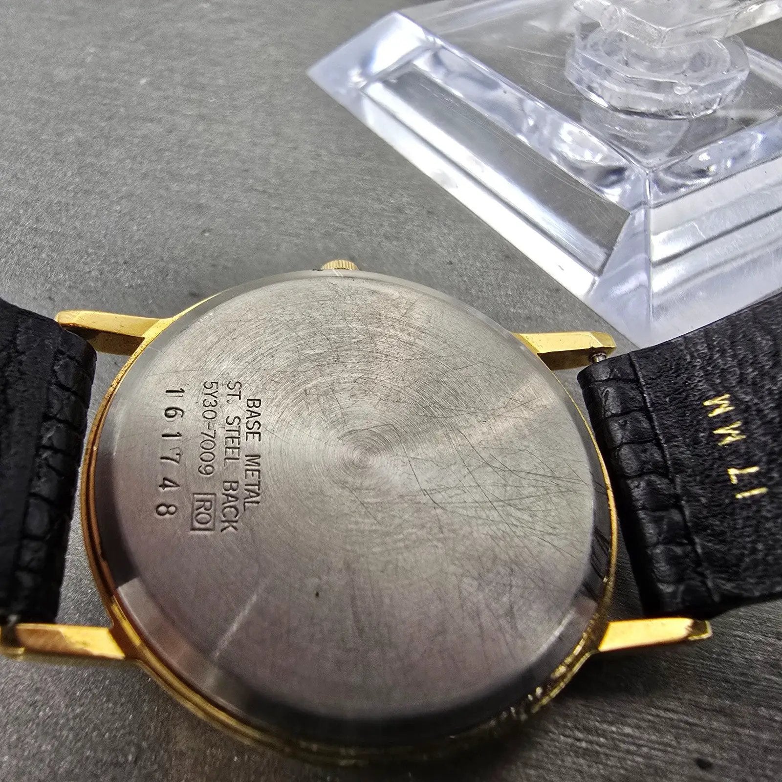 Seiko Watch Men 32mm Cream Dial Gold Tone Round 5Y30-7009 PARTS Vintage10