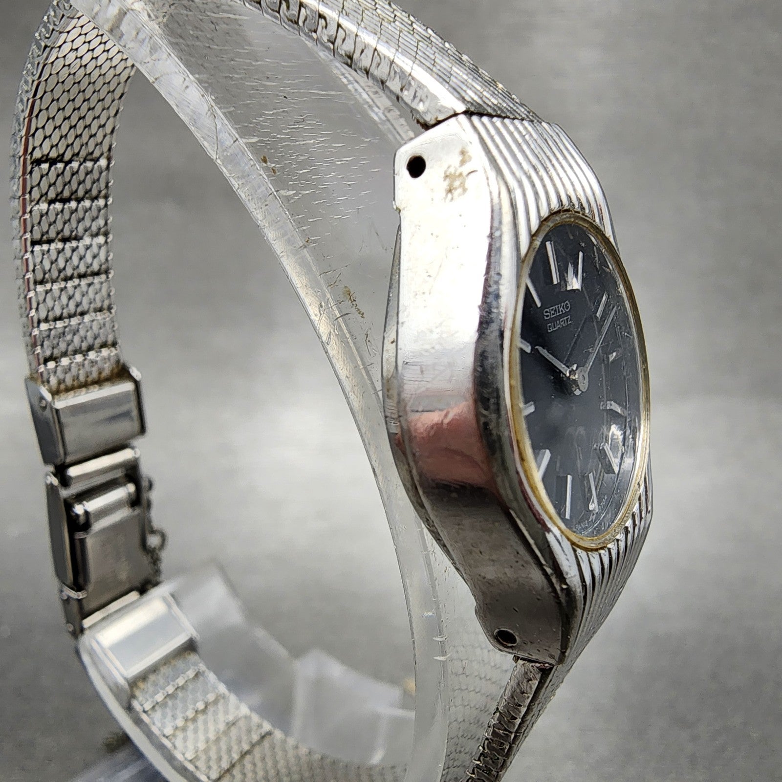 Seiko Watch Women 18mm Black Dial Silver Tone Round 160219 New Battery VTG3