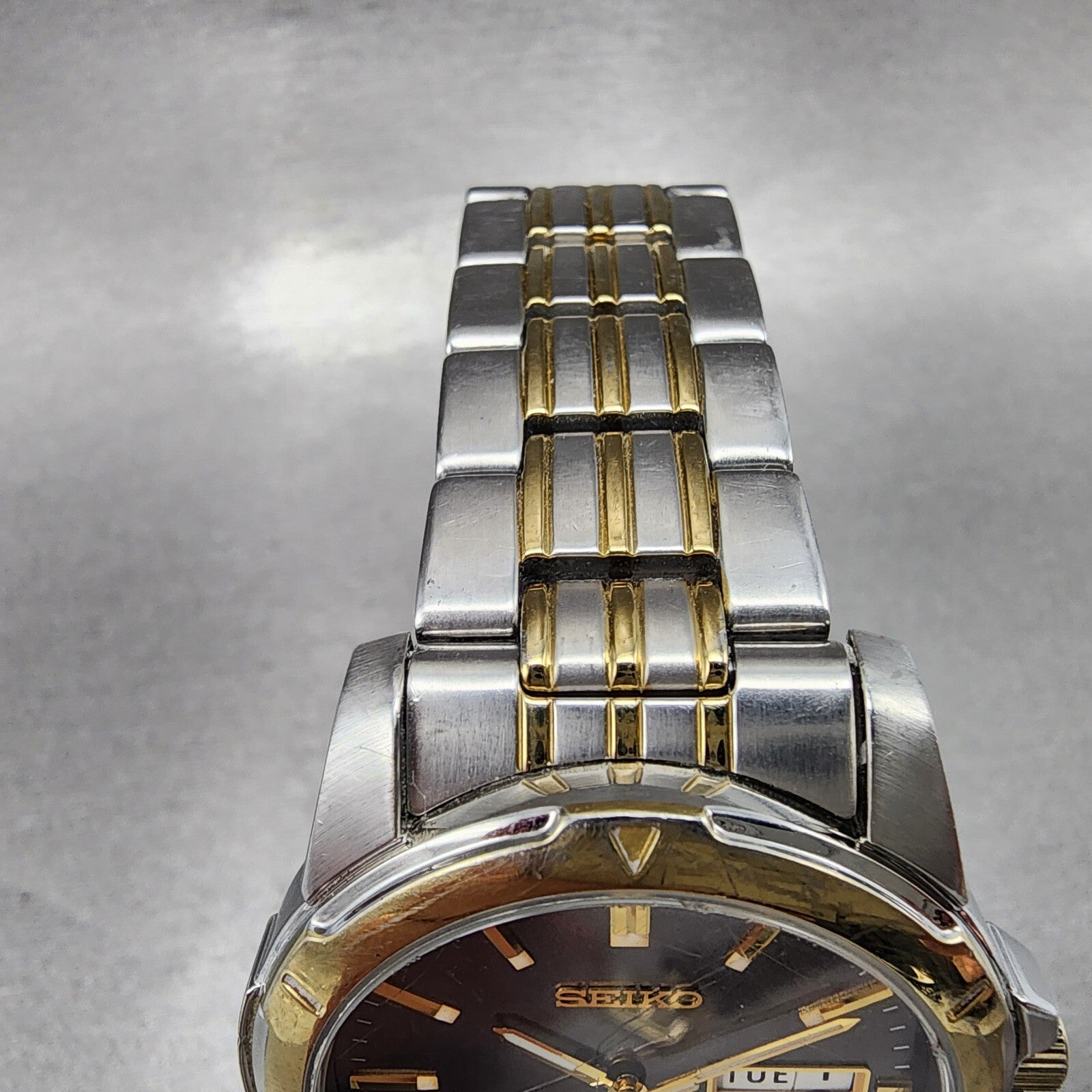 Seiko Watch Men 39mm Black Dial Two Tone Round Daydate 7n430az0 New Batttery4